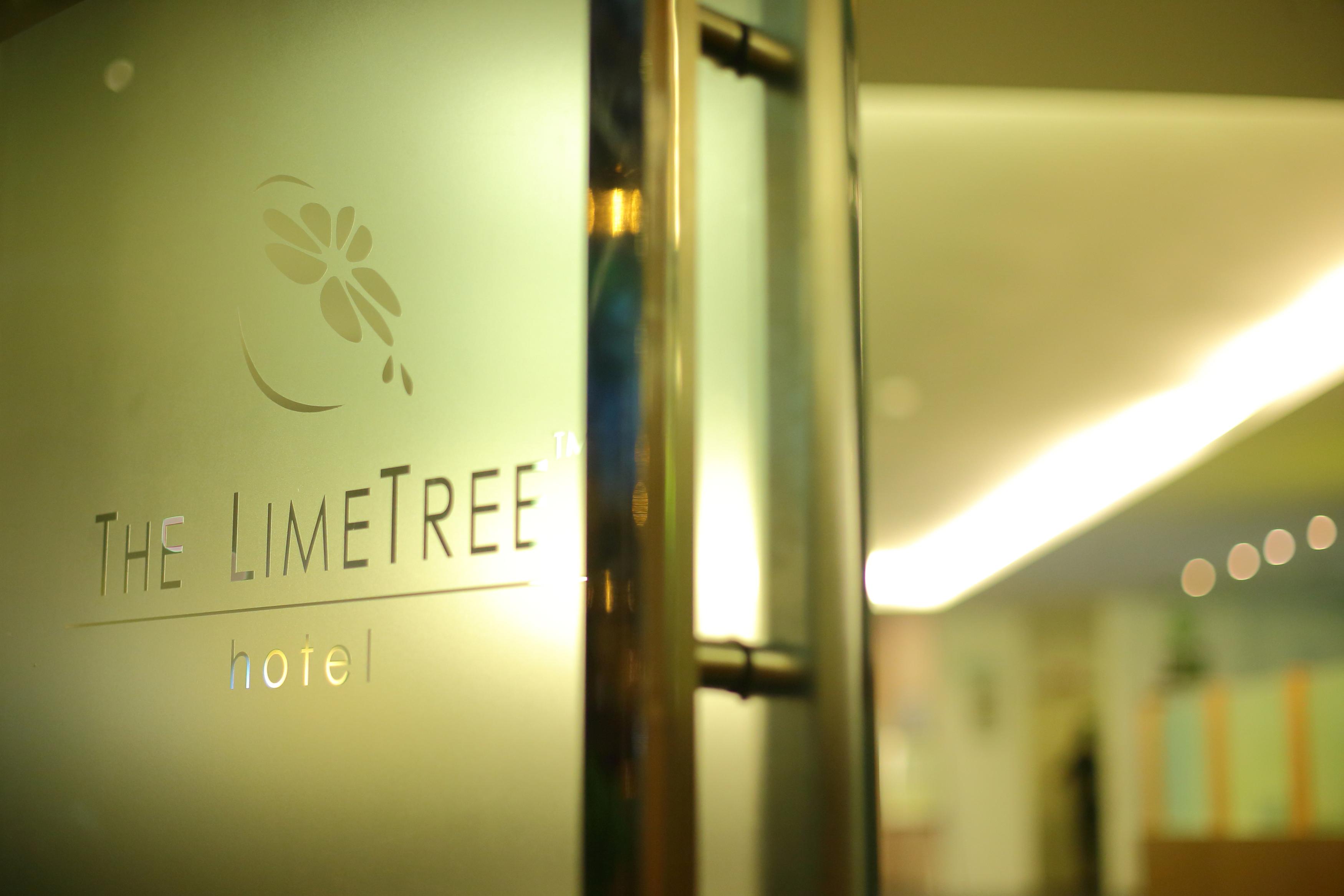 The Limetree Hotel, Кучинг Екстериор снимка